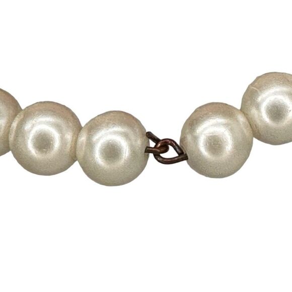 Beaded bracelet faux pearls slip on - Picture 3 of 5